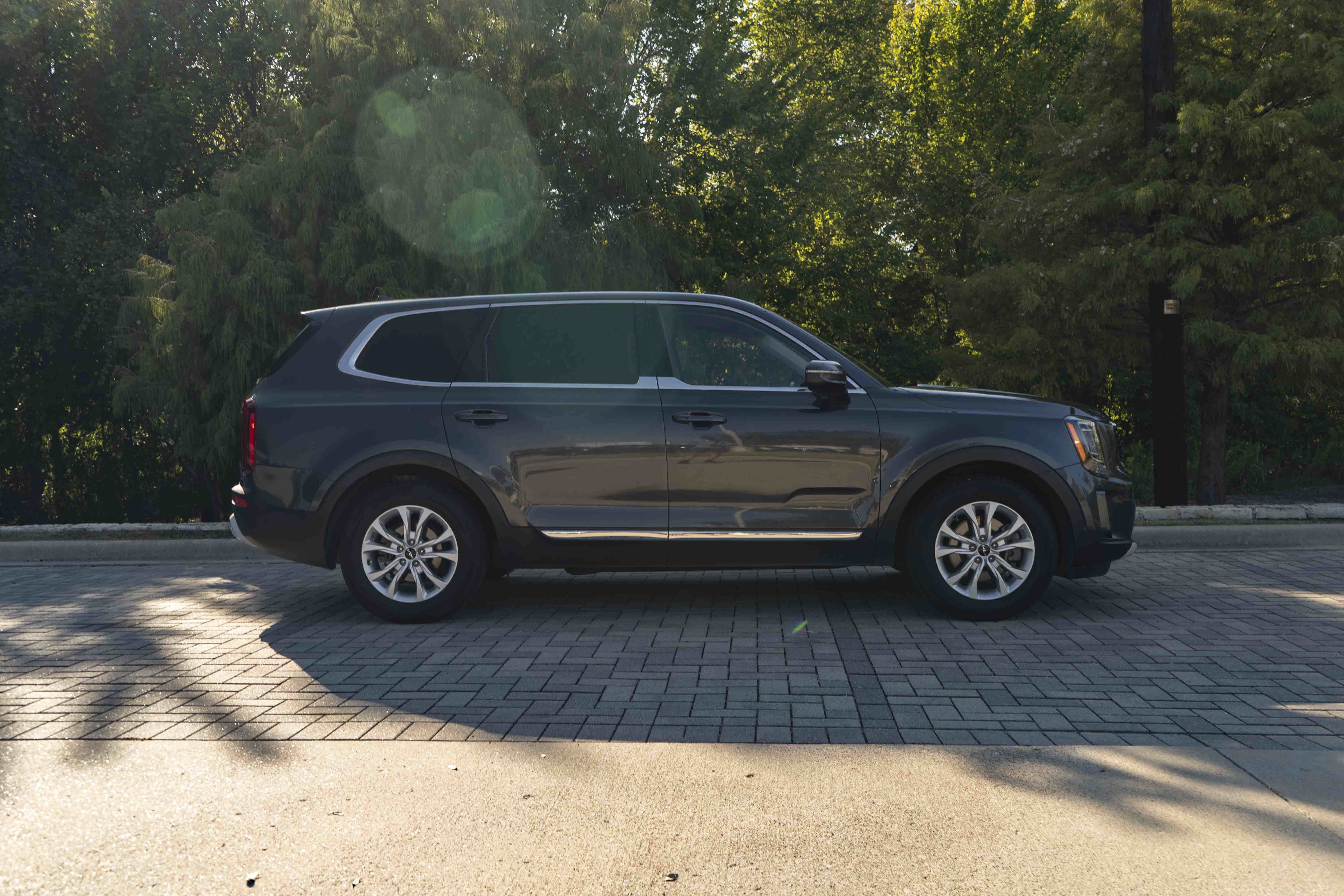Used 2022 Kia Telluride LX AWD/4WD image 9