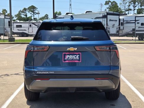 Used 2025 Chevrolet Equinox LT AWD/4WD image 7