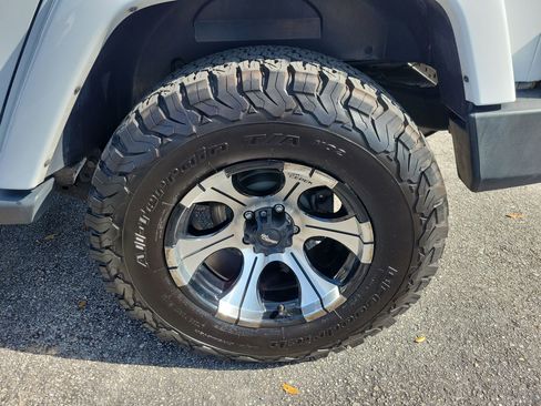 Used 2014 Jeep Wrangler Unlimited Sport w/ Quick Order Package 24S image 30