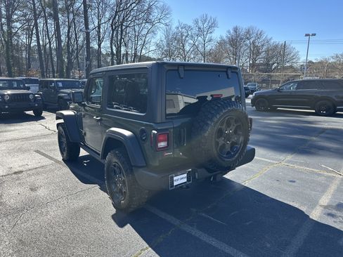 Used 2023 Jeep Wrangler Sport image 7