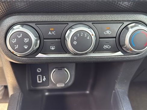 Used 2023 Nissan Kicks S image 20