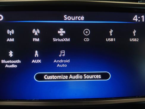 Used 2019 Nissan Titan SL RWD image 17
