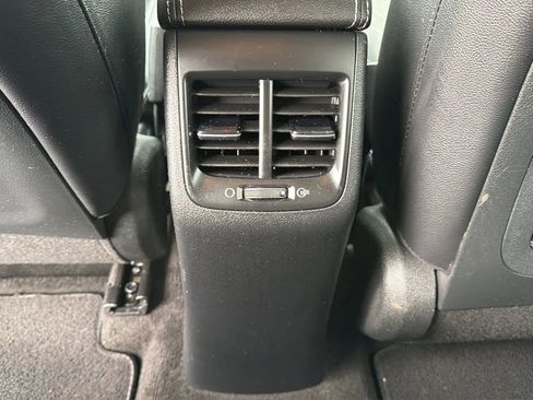 Used 2022 Kia Niro EX FWD image 35
