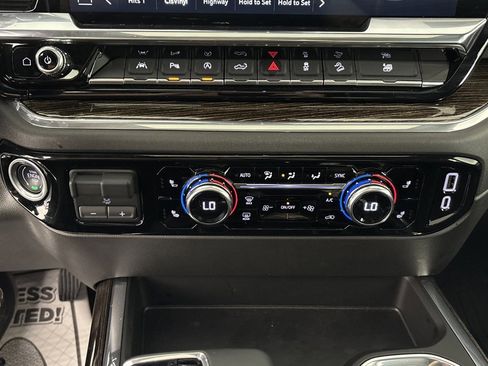 Used 2024 GMC Sierra 1500 Elevation w/ Elevation Premium Package image 28