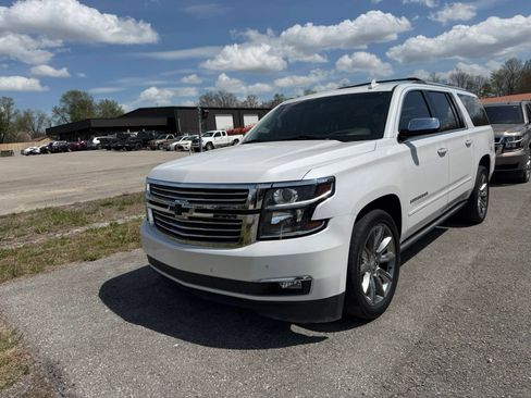 Used 2018 Chevrolet Suburban Premier image 4