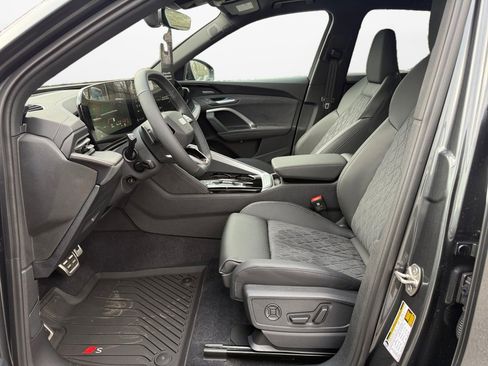 New 2025 Audi SQ5 Premium Plus image 9