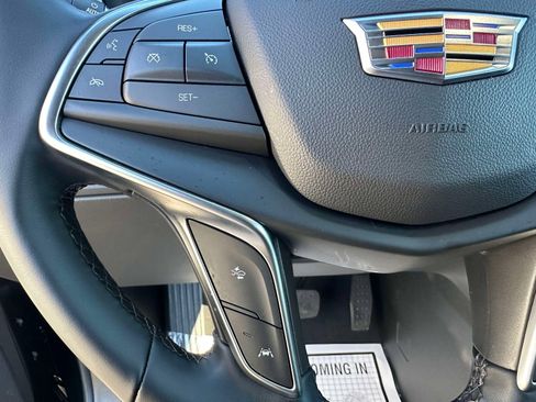 Certified 2025 Cadillac XT5 Luxury image 16