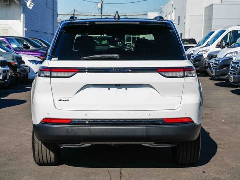 New 2025 Jeep Grand Cherokee Limited image 5