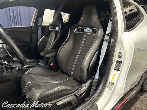 Used 2022 Hyundai Veloster N FWD image 7