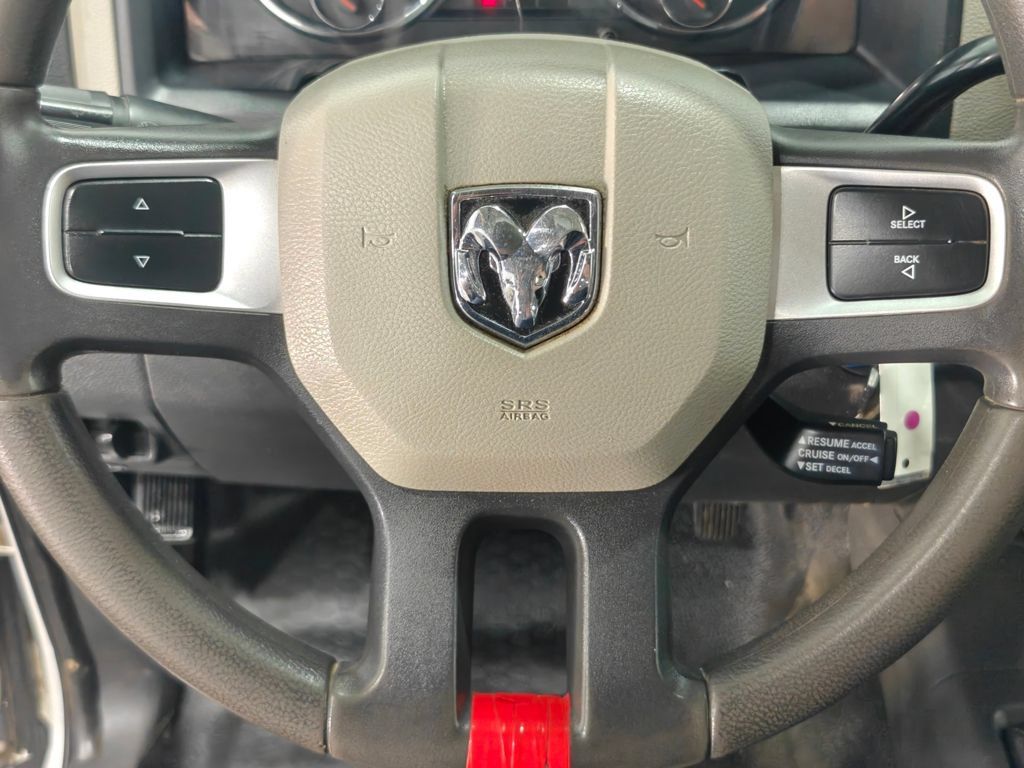 Used 2011 RAM 5500 4x4 Regular Cab w/ ST Decor Group image 5