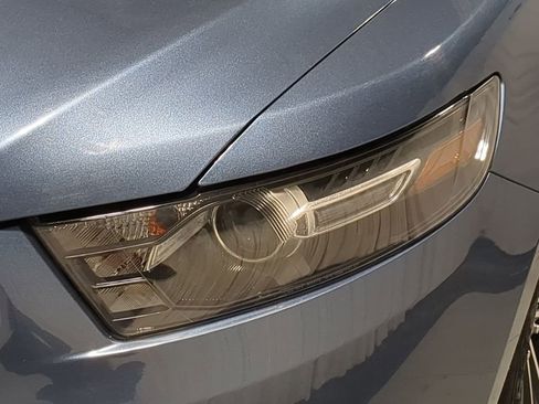 Used 2018 Ford Taurus SHO image 22