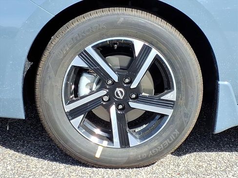 New 2025 Nissan Sentra SV image 4