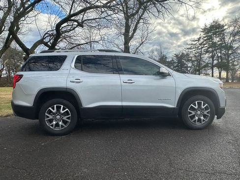 Used 2020 GMC Acadia SLE w/ Driver Convenience Package image 4