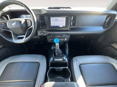 Used 2022 Ford Bronco Black Diamond image 11