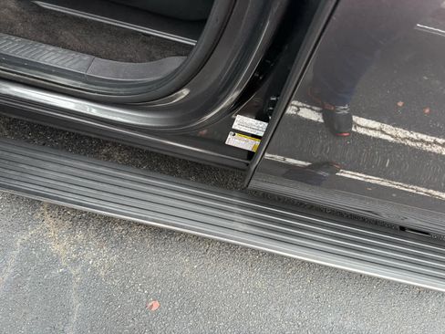 Used 2018 Ford Expedition Max Limited image 11