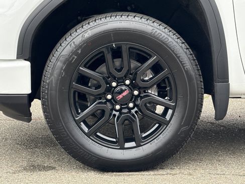 New 2026 GMC Sierra 1500 Elevation image 26