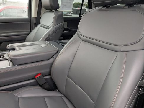 Used 2025 Ford Expedition Max Active AWD/4WD image 26