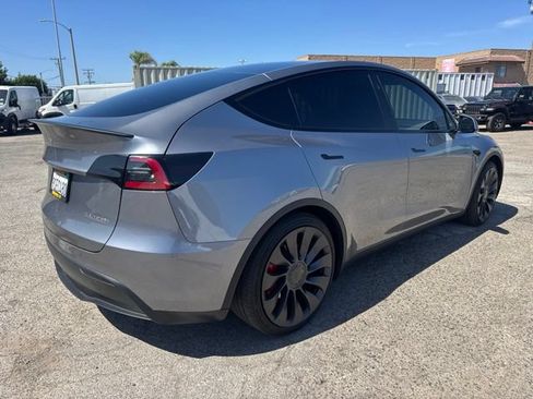 Used 2025 Tesla Model Y Performance AWD/4WD image 4