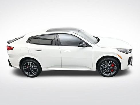 New 2026 BMW X2 xDrive28i w/ Technology Package AWD/4WD image 24