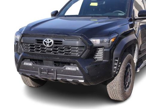 Used 2024 Toyota Tacoma 4x4 Double Cab image 5