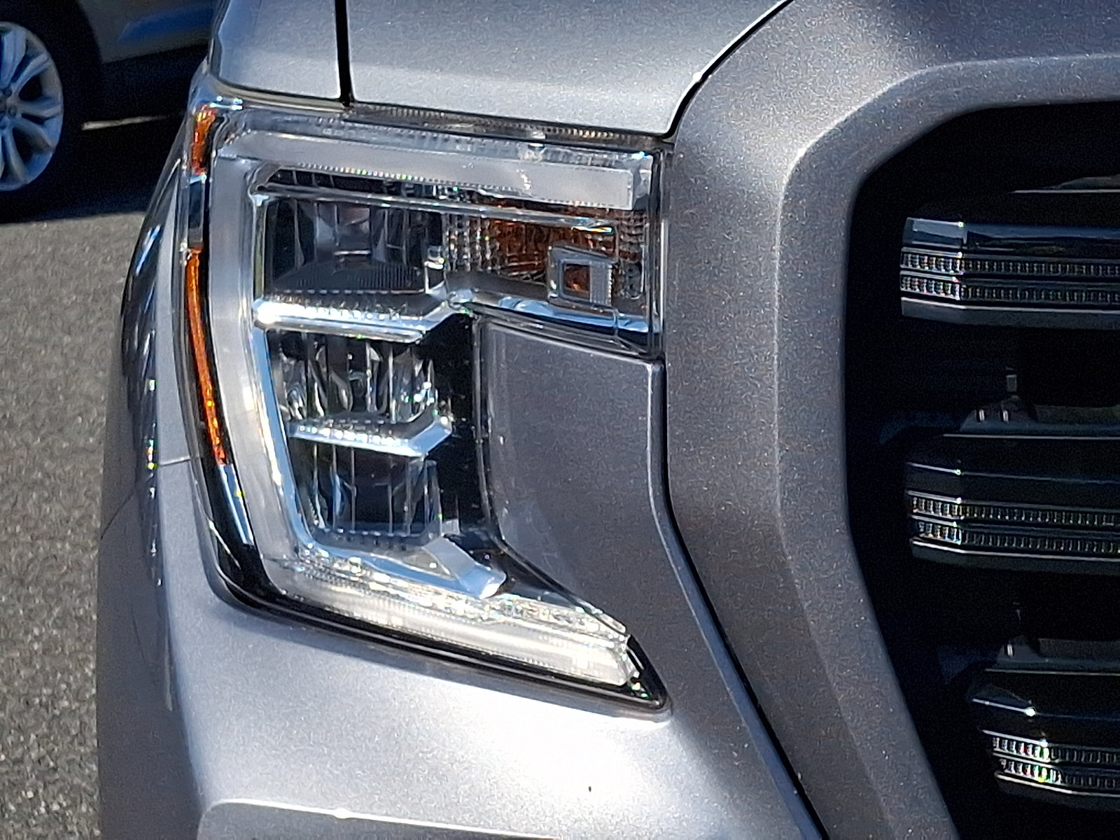 Used 2020 GMC Sierra 1500 Elevation w/ Elevation Value Package AWD/4WD image 10