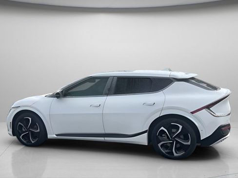 Used 2024 Kia EV6 GT-Line image 12