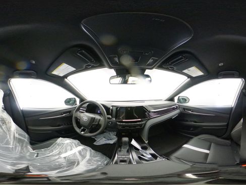 New 2026 Toyota Camry SE FWD image 33