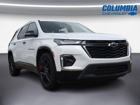 Used 2023 Chevrolet Traverse Premier w/ Redline Edition FWD image 9
