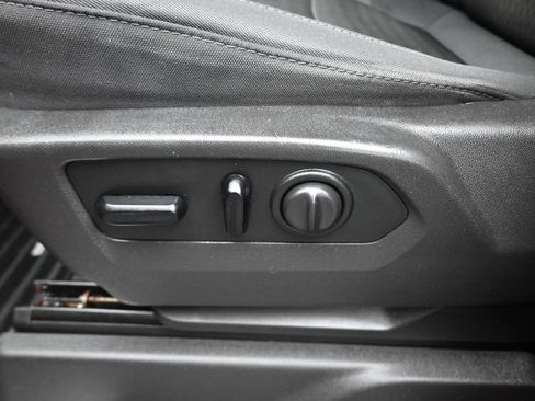 Used 2019 Chevrolet Silverado 1500 LT w/ All-Star Edition AWD/4WD image 12