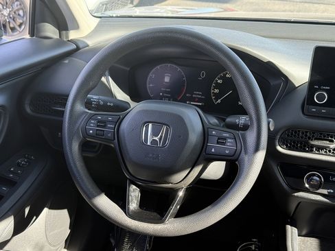 Used 2025 Honda HR-V LX image 20