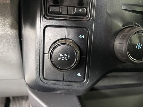 Used 2024 Ford F350 XLT w/ FX4 Off-Road Package image 15