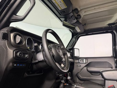 Used 2023 Jeep Wrangler Unlimited AWD/4WD image 22
