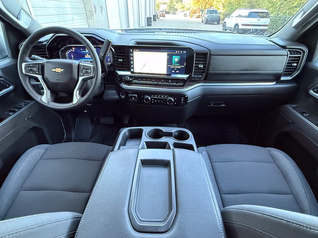 Used 2025 Chevrolet Silverado 1500 LT w/ Safety Package AWD/4WD image 31