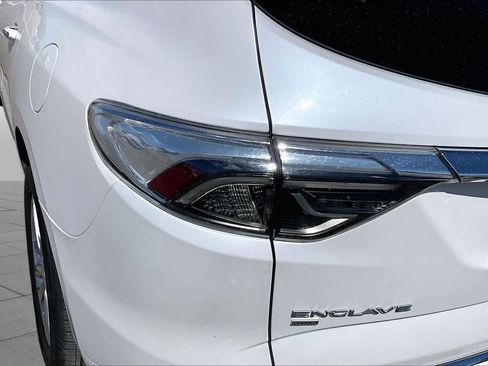 Used 2023 Buick Enclave Avenir w/ Trailering Package, 5000 lbs. AWD/4WD image 29
