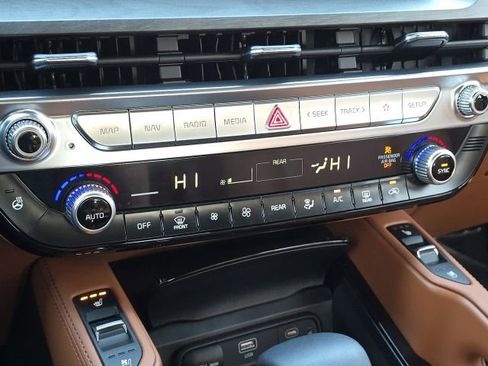 Used 2024 Kia Telluride SX X-Line image 38