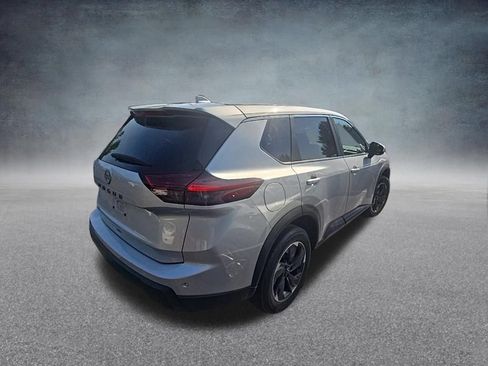 Used 2025 Nissan Rogue SV FWD image 7