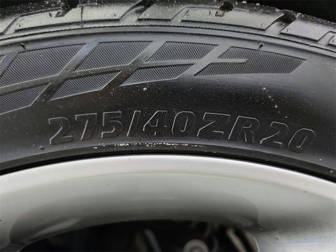 Used 2016 Dodge Challenger R/T image 30