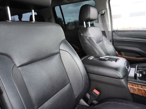Used 2016 Chevrolet Suburban LTZ image 19
