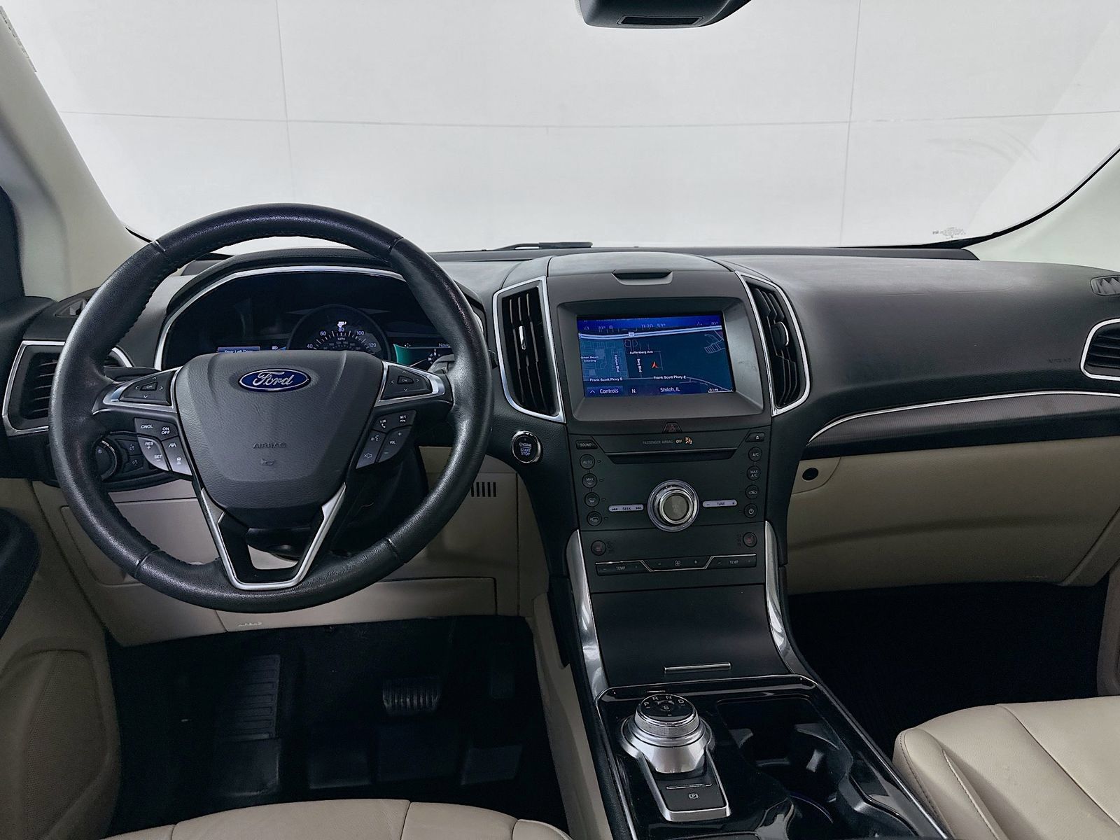 Used 2019 Ford Edge Titanium w/ Cold Weather Package AWD/4WD image 22