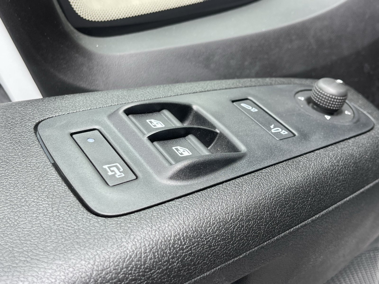 New 2024 RAM ProMaster 1500 w/ Convenience Group FWD image 13