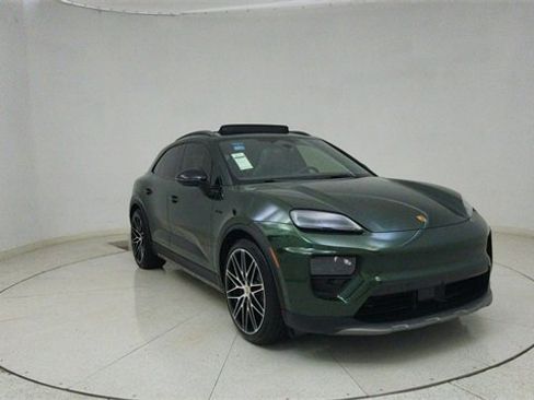 Used 2025 Porsche Macan 4S Electric image 63