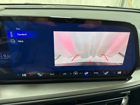 New 2026 Chevrolet Traverse LT w/ Midnight/Sport Edition image 34