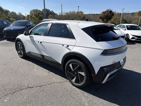 New 2026 Hyundai Ioniq 5 SEL image 5