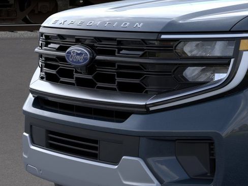 New 2026 Ford Expedition Max Platinum w/ Driver's Package AWD/4WD image 17