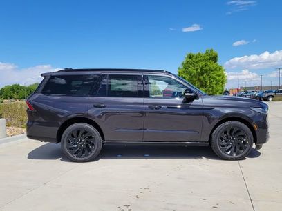 New 2026 Lincoln Navigator Reserve w/ Jet Appearance Package