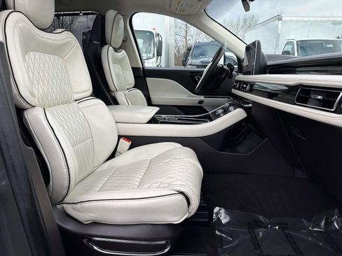 Used 2020 Lincoln Aviator Black Label w/ Dynamic Handling Package image 28