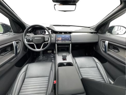 Used 2025 Land Rover Discovery Sport Dynamic SE AWD/4WD image 37