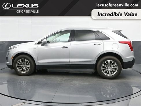 Used 2017 Cadillac XT5 Luxury w/ Driver Awareness Package image 5