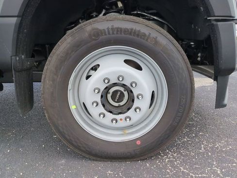 New 2026 Ford F450 XL w/ XL Chrome Package image 11