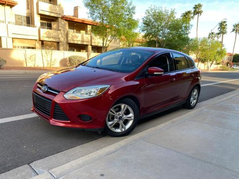 Used 2014 Ford Focus SE image 3